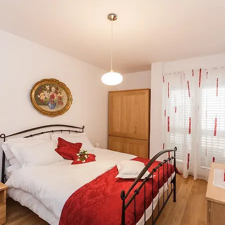 Apartman Deluxe Žrnovnica